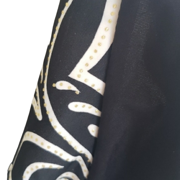 Vintage Inches Away Contrast Print One Piece Swimsuit - Picture 8 of 16